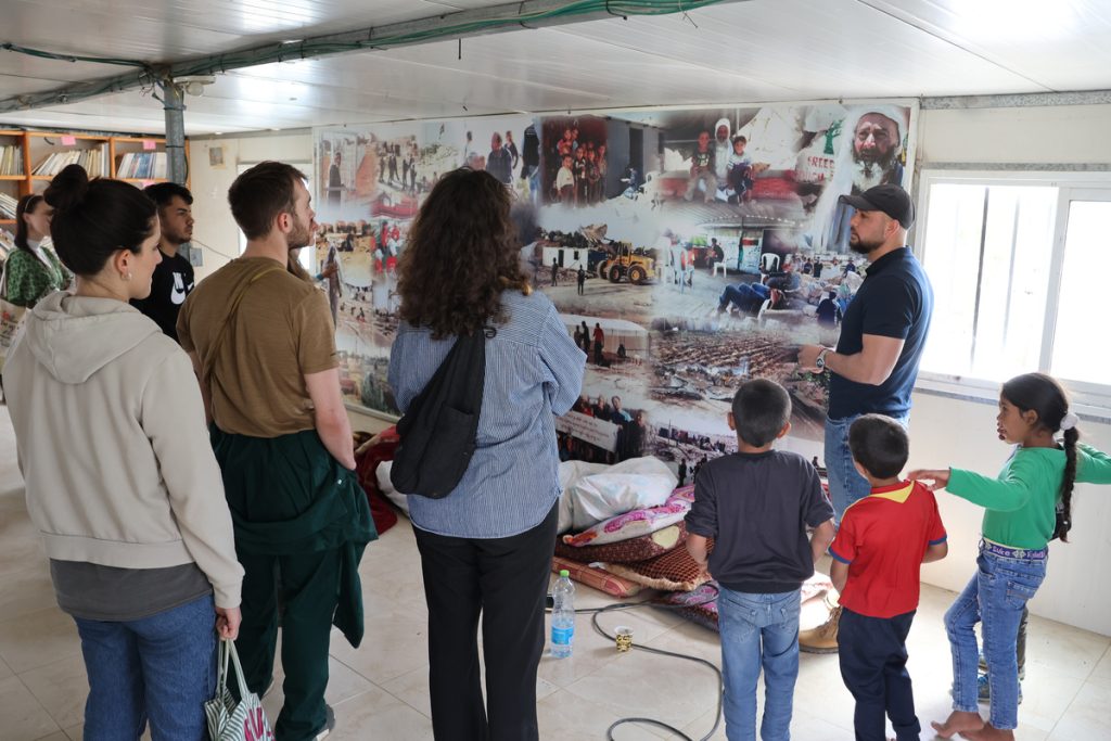 Volunteer Programs for Americans in Palestine