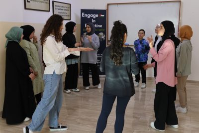 How to Teach English in Palestine?