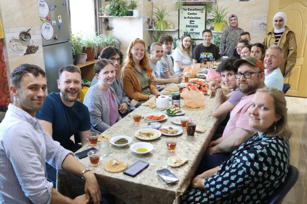 How to Volunteer Abroad with Refugees in Palestine in 2026/2027?